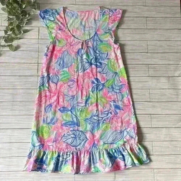 Lilly Pulitzer floral flutter sleeve dress with keyhole neckline - Picture 1 of 5